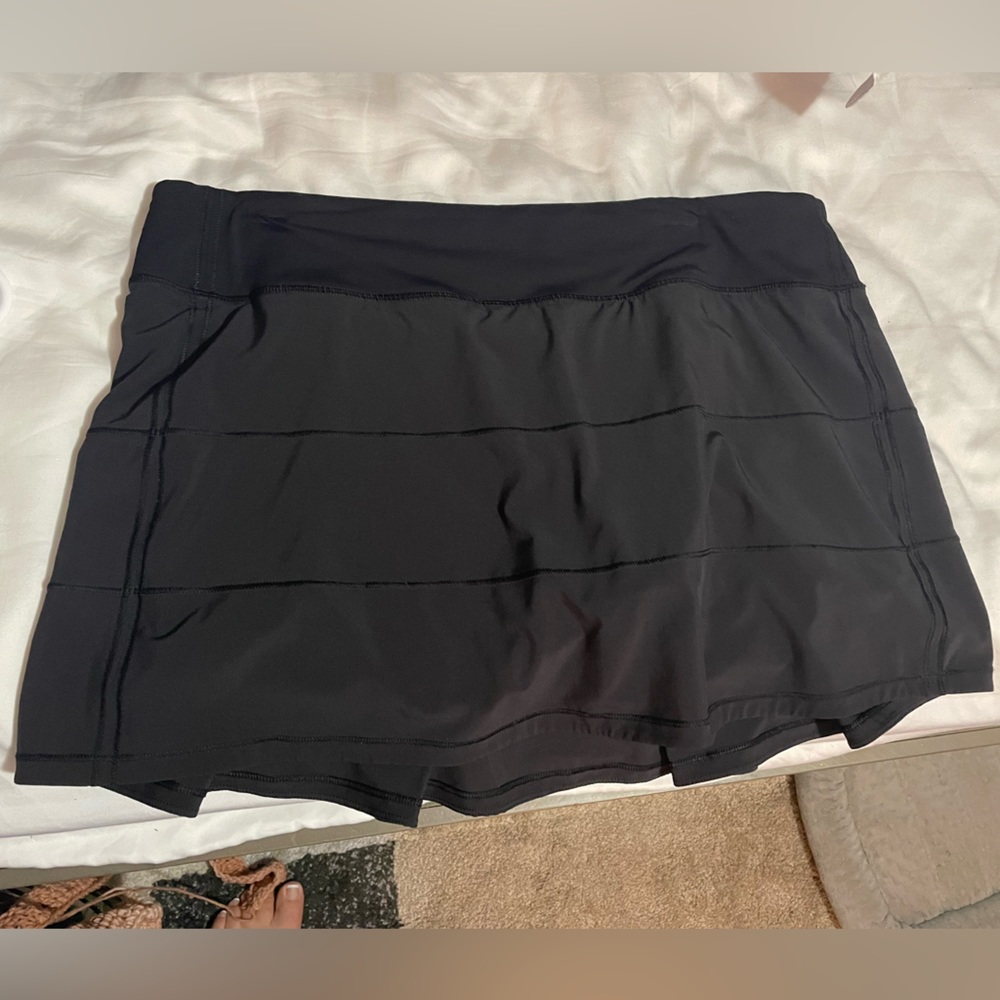 Lululemon black run pace rival mid-rise skirt
